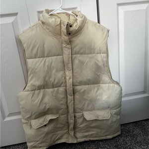 Aerie Cream Puffer Vest